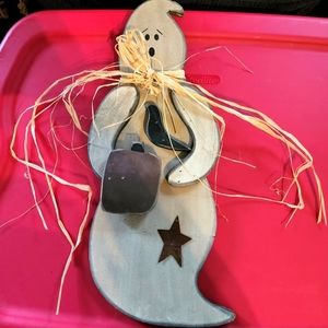 Wooden Ghost wall hanger